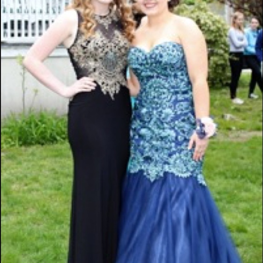 Prom Dress - Picture 2 of 3